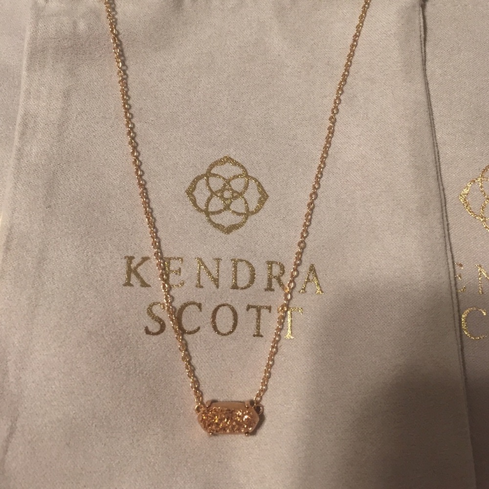 Kendra Scott “Ever” necklace in rose gold drusy